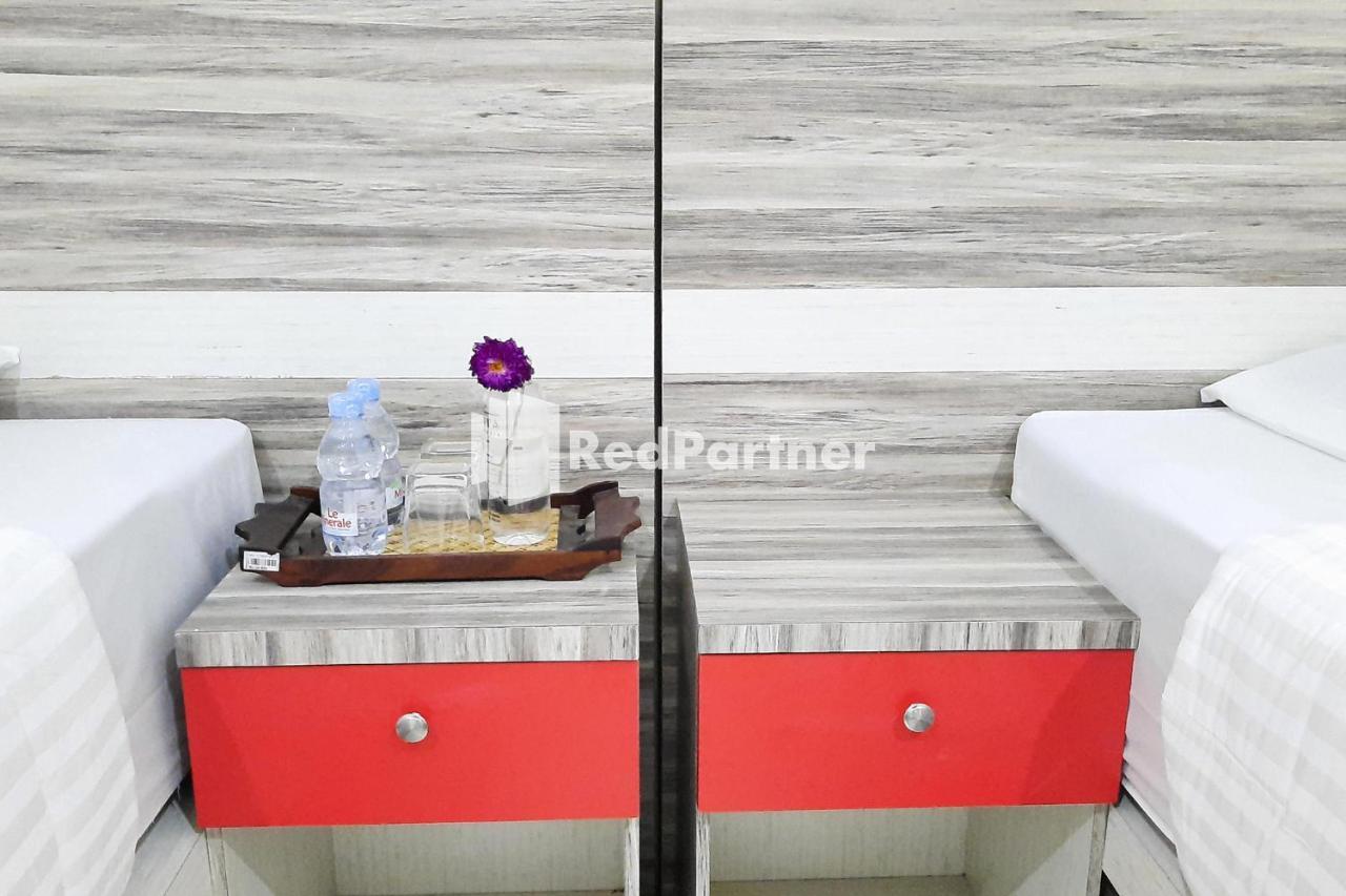 Roemah Proklamasi Syariah RedPartner Padang  Bagian luar foto